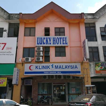 Lucky Budget Hotel @ Nilai Kültér fotó